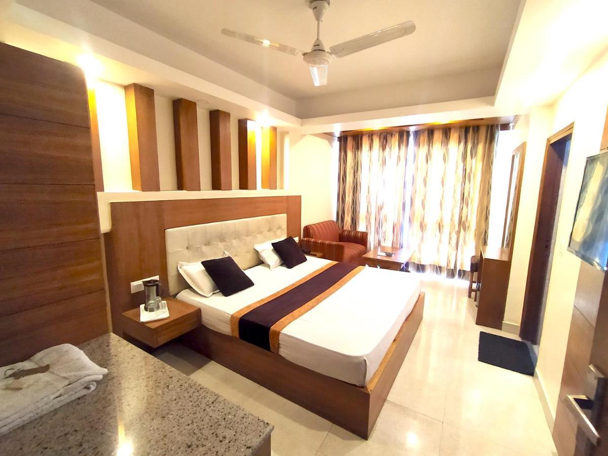 Hotel Samrat, موسوري المظهر الخارجي الصورة
