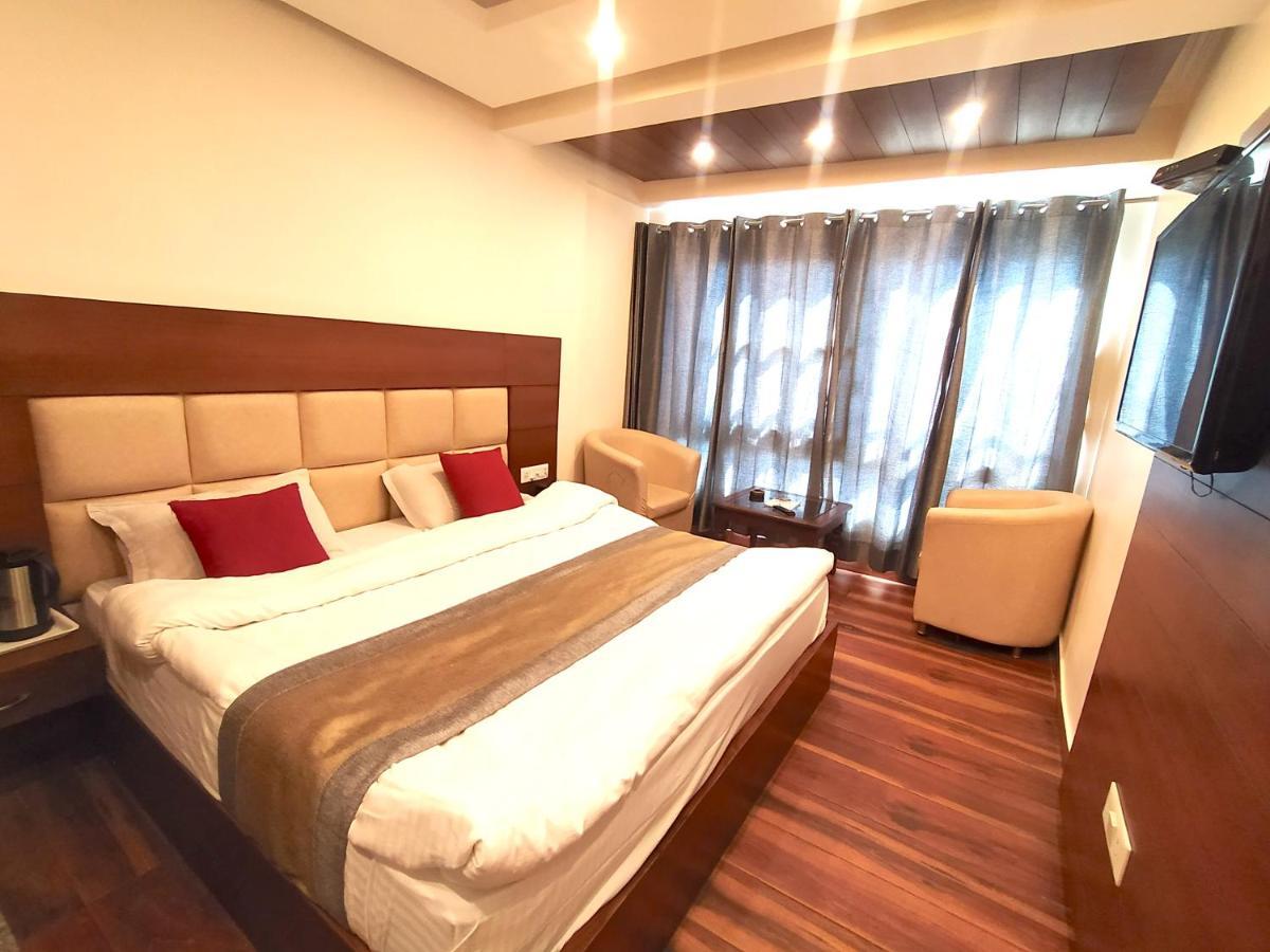 Hotel Samrat, موسوري المظهر الخارجي الصورة