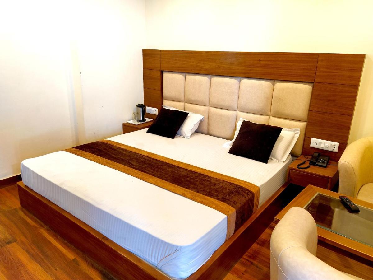 Hotel Samrat, موسوري المظهر الخارجي الصورة