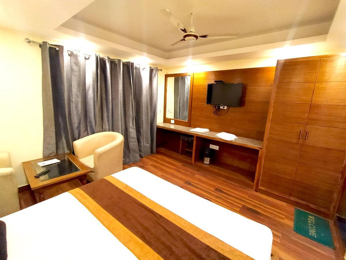 Hotel Samrat, موسوري المظهر الخارجي الصورة
