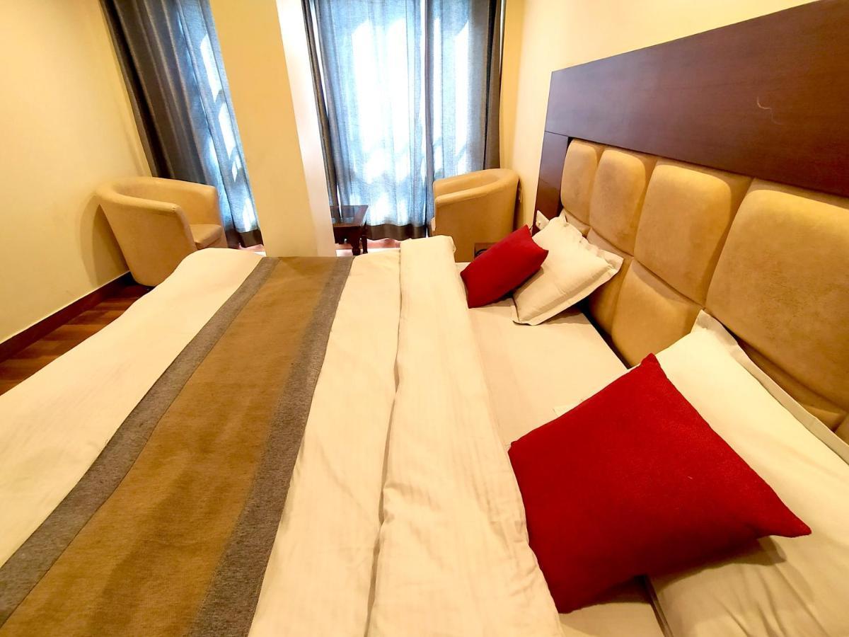 Hotel Samrat, موسوري المظهر الخارجي الصورة